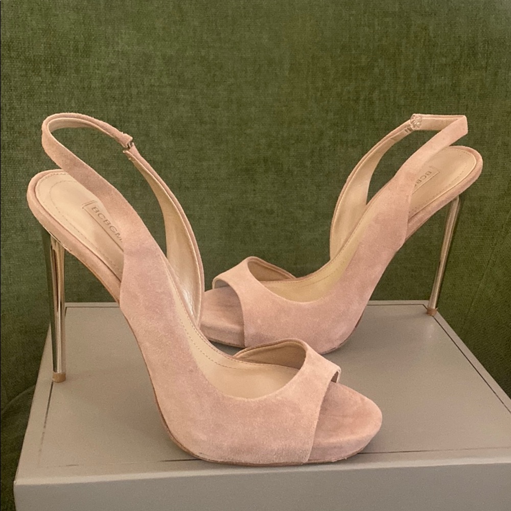 BCBGMaxAzria Blush Suede Heels with Gold Accents